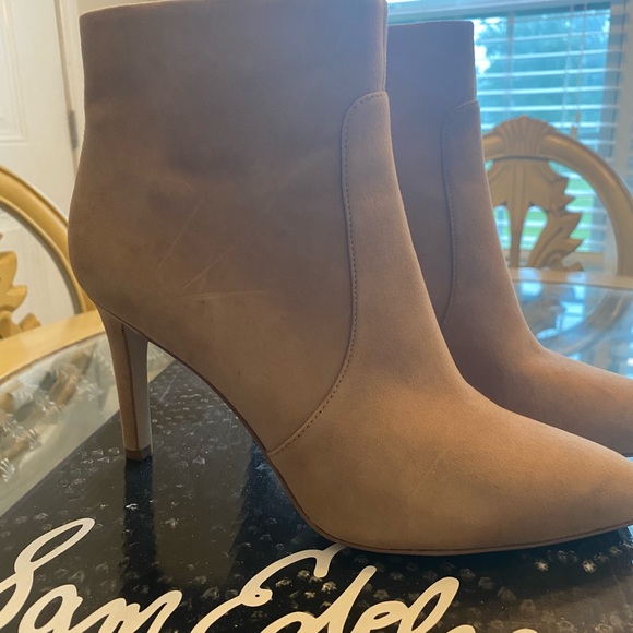Sam Edelman Olette Camel Suede ankle boots - Picture 3 of 13
